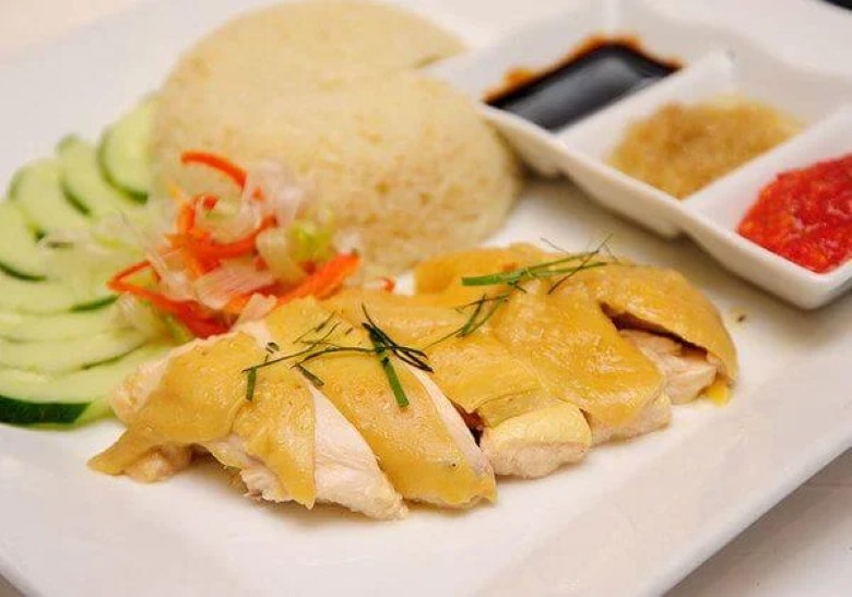 Thắng Cơm Gà Singapore - Quán cơm gà ngon ở Thái Bình