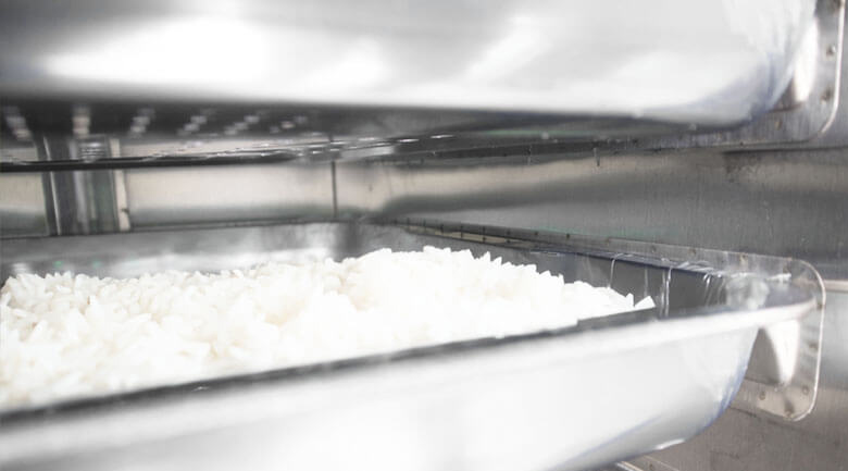 Nên sử dụng nồi cơm điện hay tủ nấu cơm chuyên dụng? nên sử dụng nồi cơm điện hay tủ nấu cơm chuyên dụng dùng thế nào