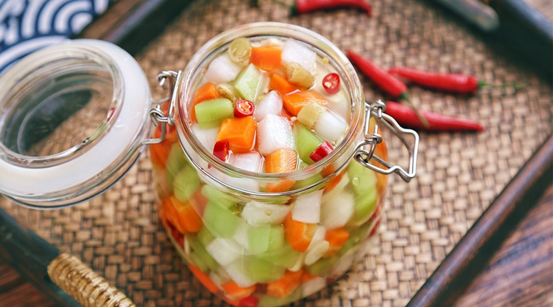 Hướng dẫn làm rau củ ngâm chua ngọt chuẩn vị bằng 4 bước hướng dẫn làm rau củ ngâm chua ngọt