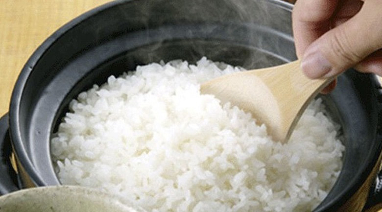 nấu cơm bằng bếp gas, kiểm tra